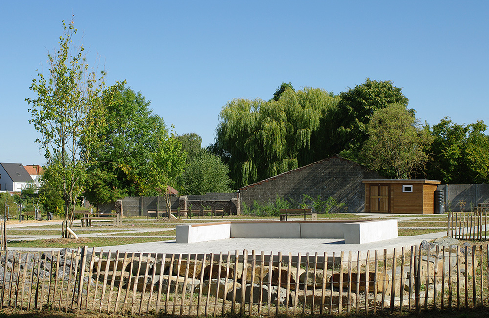 AMENAGEMENT DU PARC URBAIN PLANTIS JACQUETTE A DOUR par arpayge paysagiste en wallonie